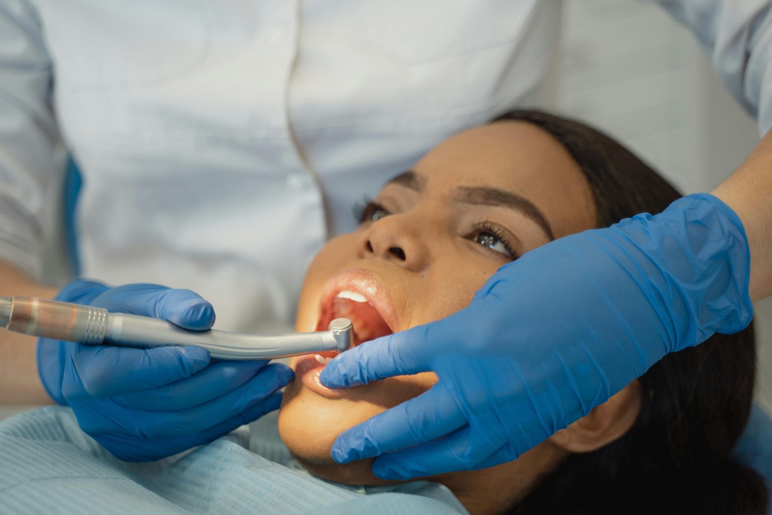 SOS: A Guide to Finding an Emergency Dentist When Tooth Trouble Strikes