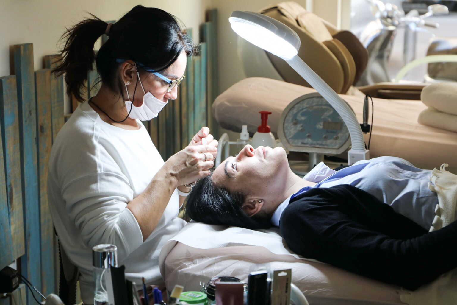 How to Transition Your Medical License into a Lucrative Aesthetic Practice